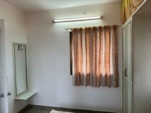 Living Room in 2 BHK Apartment at Maruti Building, Parel – for Rent