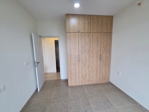 Room in 2 BHK Apartment at Kanakia Silicon Valley, Powai – for Rent