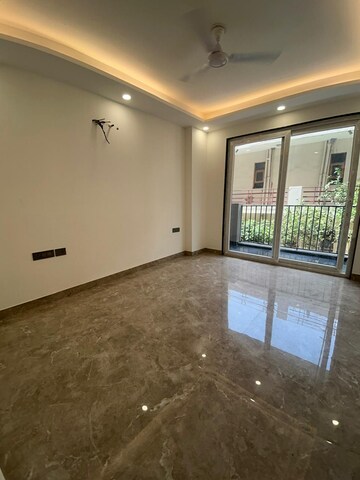 Room in 3 BHK Builder Floor at Sector 23 – for Sale