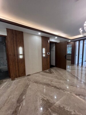 Room in 3 BHK Builder Floor at Sector 23 – for Sale