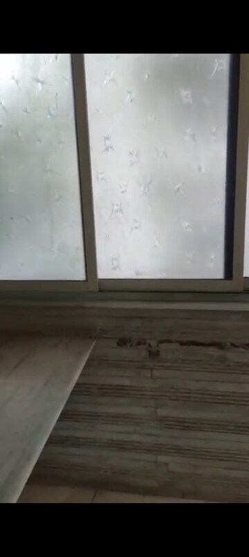 Room in 2 BHK Apartment at Ghatkopar East – for Rent