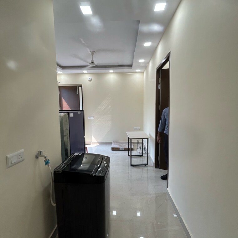 Kitchen, south extension i 1 Bedroom 450 Sq.Ft. Builder Floor In South Extension I Delhi 9208604