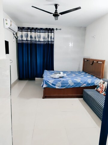Bedroom in 1 BHK Apartment at Penta Homes, Vip Road – for Rent