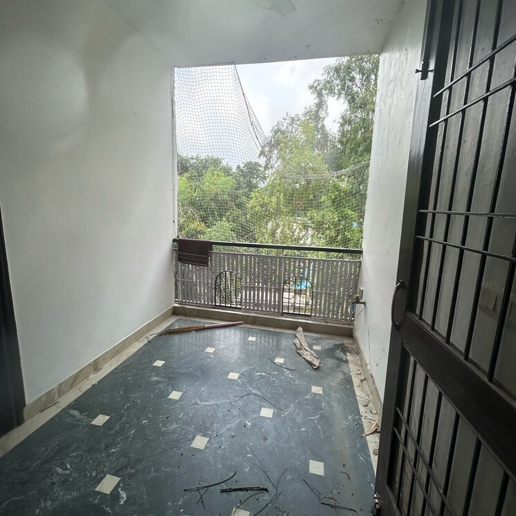 Balcony, lajpat nagar ii 2 Bedroom 900 Sq.Ft. Builder Floor In Lajpat Nagar ii Delhi 9208612