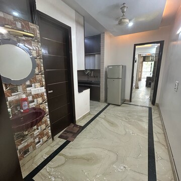 Parking in 2 BHK Builder Floor at Lajpat Nagar ii – for Rent