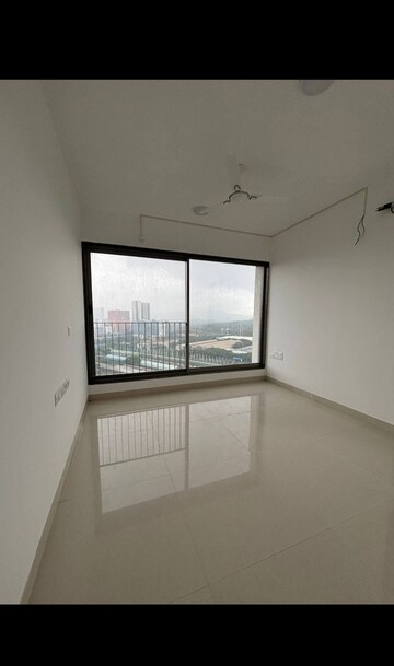 Room in 2 BHK Apartment at Sunteck City Avenue 4, Goregaon West – for Rent