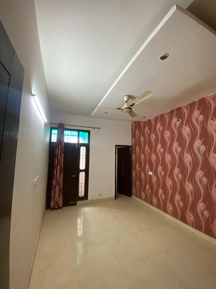Room, dhakoli 3 Bedroom 1100 Sq.Ft. Builder Floor In Dhakoli Zirakpur 9208626
