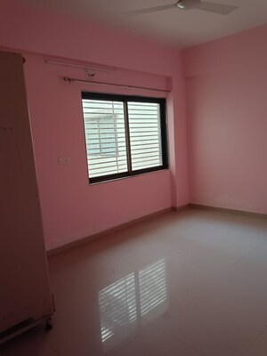 Room in 2 BHK Apartment at Tragad – for Rent