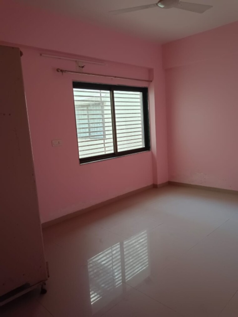 Room, tragad 2 Bedroom 1215 Sq.Ft. Apartment In Tragad Ahmedabad 9208648