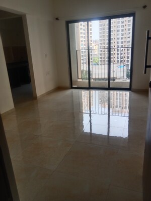 Room in 1 BHK Apartment at Sunteck Maxxworld, Tivri – for Rent