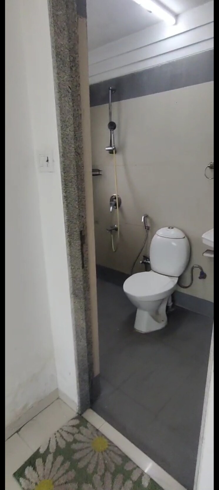 Bathroom, lokhandwala-harmony 2 Bedroom 1250 Sq.Ft. Apartment In Worli Mumbai 9208659