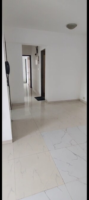 Room in 2 BHK Apartment at Lokhandwala Harmony, Worli – for Rent