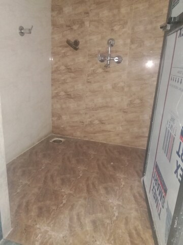 Room in 1 BHK Apartment at Navkar Tower Part 1, Naigaon East – for Rent