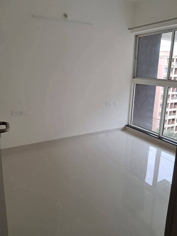 Room in 1 BHK Apartment at Paranjape Trident Towers, Wakad – for Rent