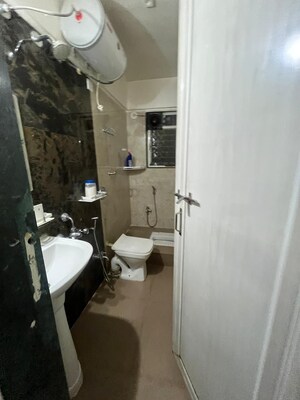 Bathroom in 3.5 BHK Apartment at Vanaraji Heights, Kothrud – for Rent