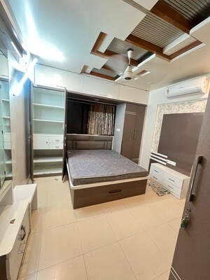 Team Area in 3.5 BHK Apartment at Vanaraji Heights, Kothrud – for Rent