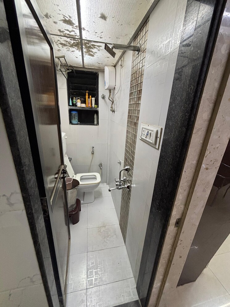 Master Bedroom, safa-marwah-tower 2 Bedroom 500 Sq.Ft. Apartment In Mazgaon Mumbai 9208700