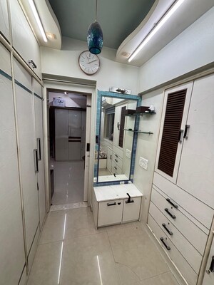 Room in 2 BHK Apartment at Safa Marwah Tower, Mazgaon – for Sale