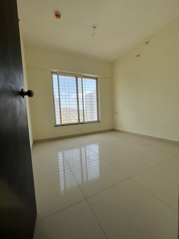 Room in 2 BHK Apartment at Kolte Patil Life Republic, Hinjewadi – for Rent