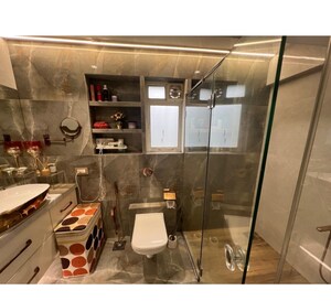 Team Area in 4 BHK Apartment at Juhu Scheme, Juhu – for Rent