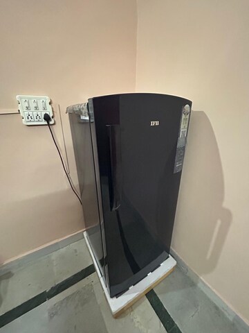 Furnished Amenities in 1 BHK Independent House at Karam Pura – for Rent