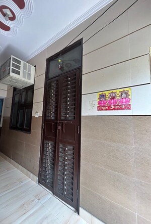 Staircase in 1 BHK Independent House at Karam Pura – for Rent
