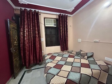 Living Room in 1 BHK Independent House at Karam Pura – for Rent