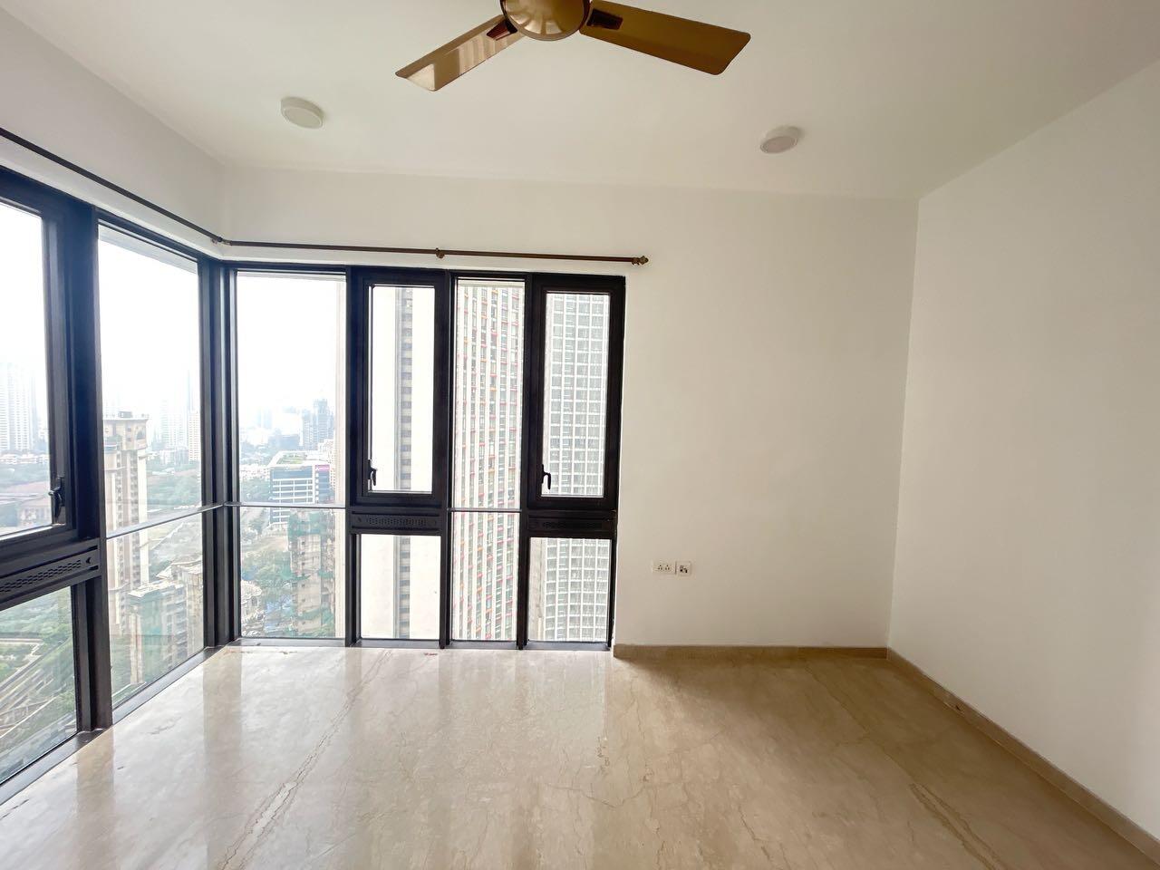3 BHK + Pooja Room,Servant Room 1090 Sq.Ft. Apartment in Lodha Allura