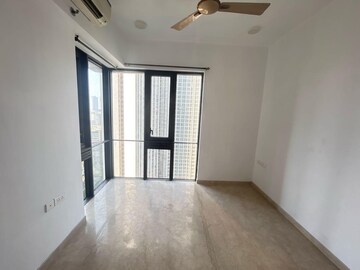 Room in 3 BHK Apartment at Lodha Kiara, Worli – for Sale