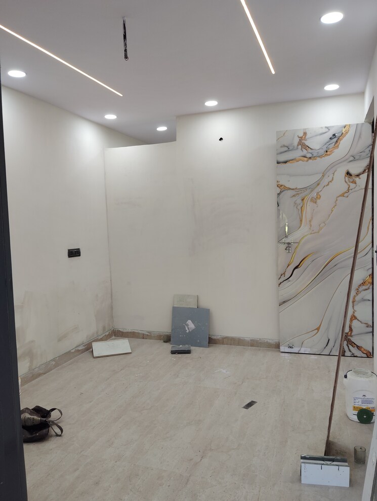 Room, madhur-apartment 2 Bedroom 950 Sq.Ft. Apartment In Paschim Vihar Delhi 9208797