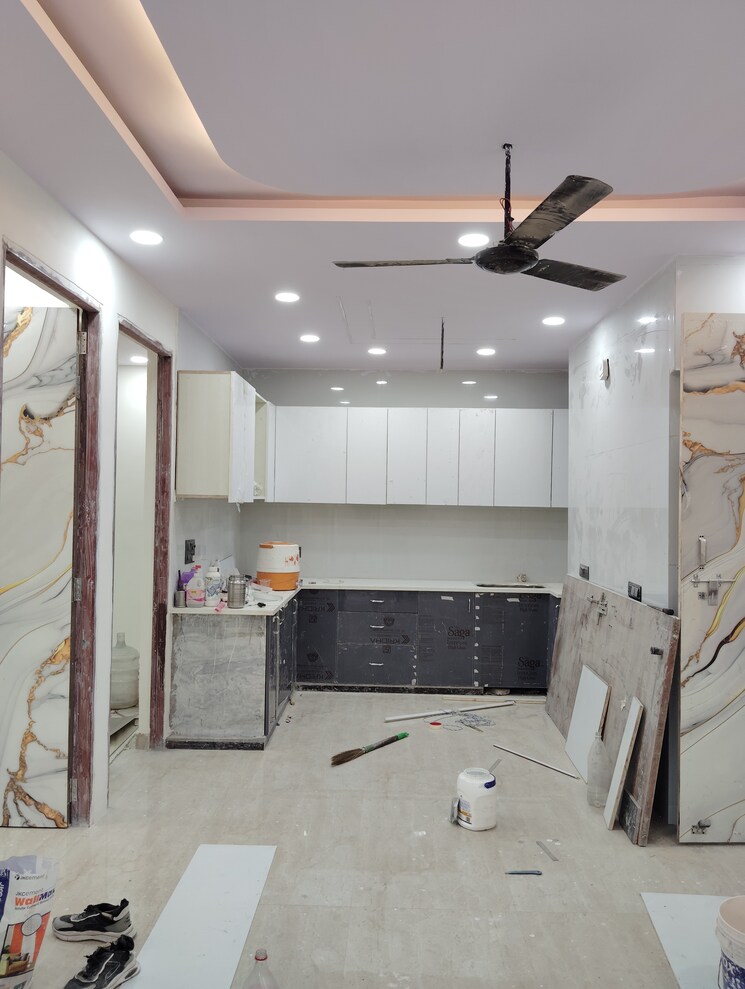 Kitchen, navbharat-apartments 2.5 Bedroom 1000 Sq.Ft. Apartment In Paschim Vihar Delhi 9208799