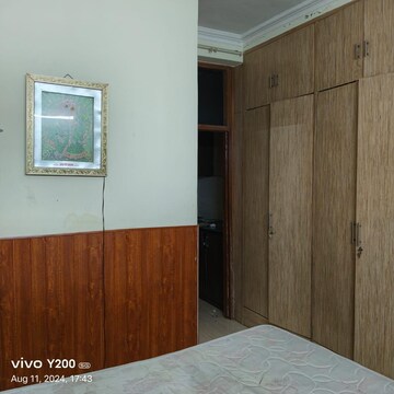 Room in 3 BHK Builder Floor at SS The Lilac, Sector 49 – for Rent