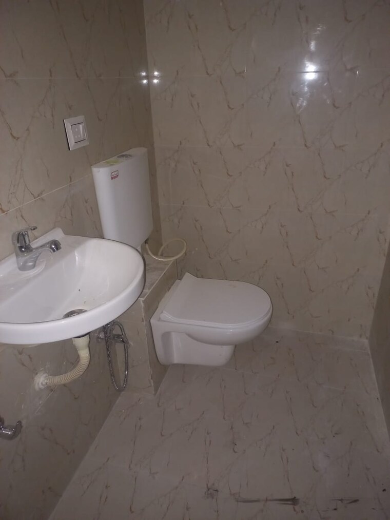 Bathroom, new-anand-park-chs 2 Bedroom 850 Sq.Ft. Apartment In Wagle Industrial Estate Thane 9208846