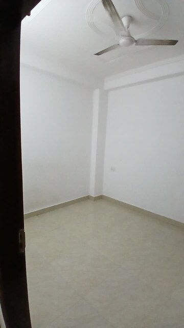 Room in 2 BHK Builder Floor at Chattarpur – for Rent