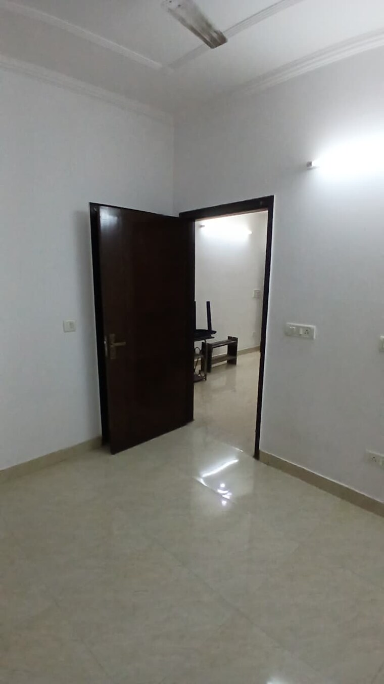 Room, chattarpur 2 Bedroom 850 Sq.Ft. Builder Floor In Chattarpur Delhi 9208879