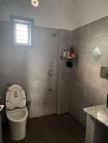 Master Bedroom in 2 BHK Builder Floor at PSS Plaza, New Thippasandra – for Rent