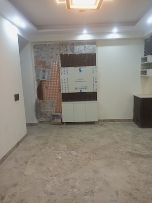 1 BHK Builder Floor For Sale in Sector 73