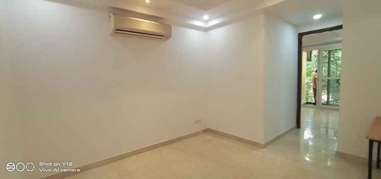 Room, greater kailash i 3 Bedroom 208 Sq.Yd. Builder Floor In Greater Kailash I Delhi 9208901