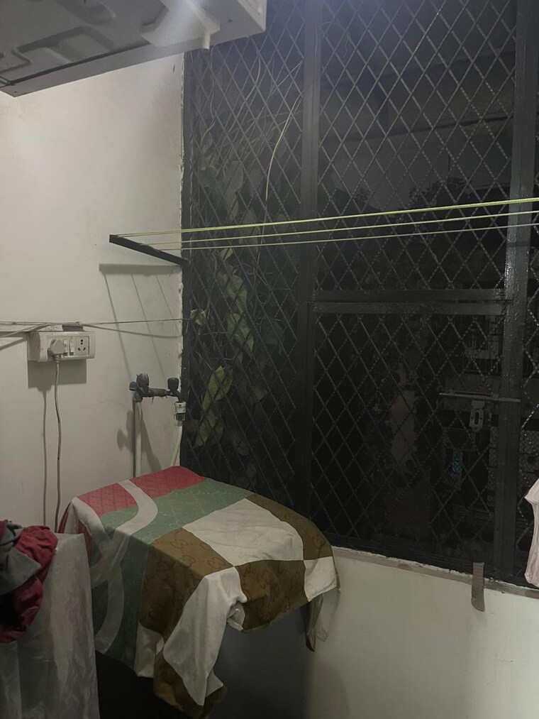 Master Bedroom, lajpat nagar ii 2 Bedroom 900 Sq.Ft. Builder Floor In Lajpat Nagar ii Delhi 9208931