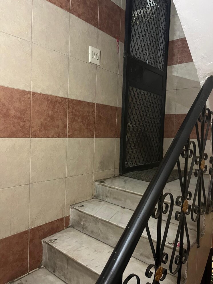 Balcony, lajpat nagar ii 2 Bedroom 900 Sq.Ft. Builder Floor In Lajpat Nagar ii Delhi 9208931