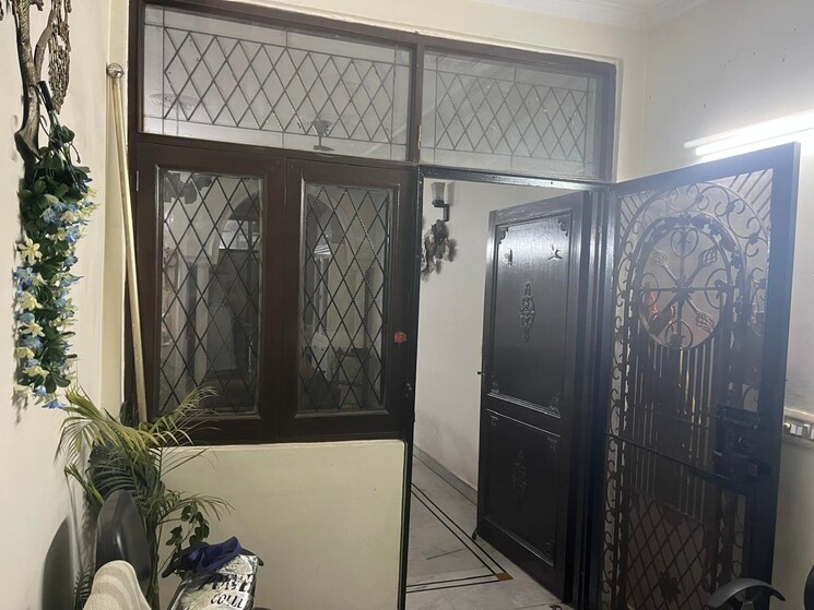 Team Area, lajpat nagar ii 2 Bedroom 900 Sq.Ft. Builder Floor In Lajpat Nagar ii Delhi 9208931