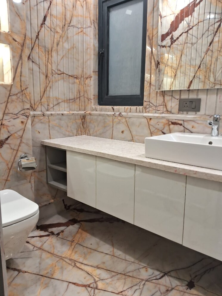 Kitchen, saket 4 Bedroom 250 Sq.Yd. Builder Floor In Saket Delhi 9208963