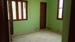 Room in 3 BHK Independent House at Sector 26 – for Rent