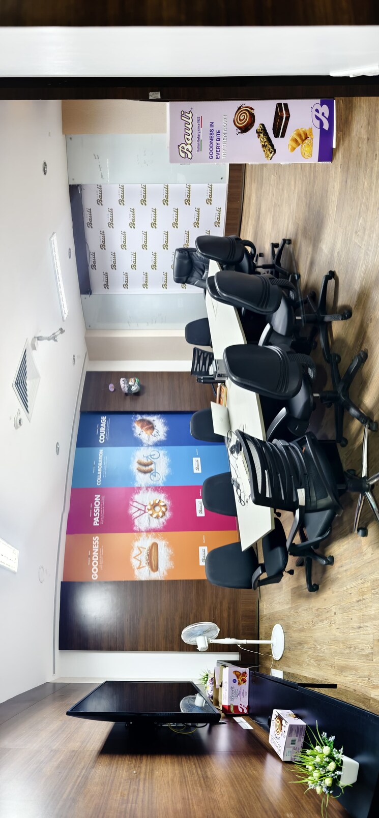 Team Area, magarpatta-city-pentagon Commercial Office Space in IT/SEZ 28000 Sq.Ft. In Hadapsar Pune 9208978