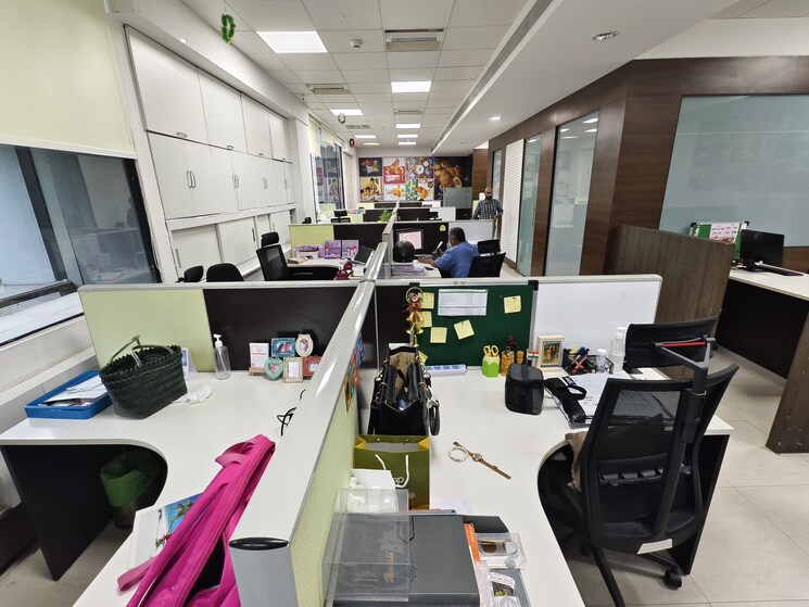 Team Area, magarpatta-city-pentagon Commercial Office Space in IT/SEZ 28000 Sq.Ft. In Hadapsar Pune 9208978