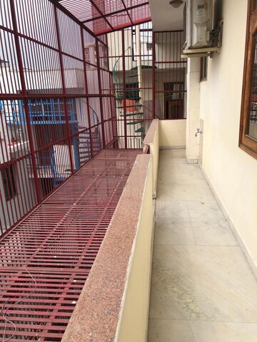 Balcony in 3 BHK Independent House at Sector 35 – for Rent