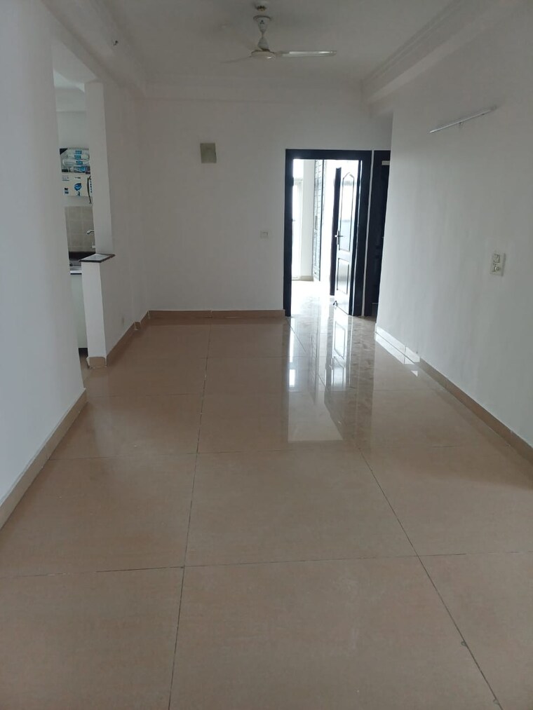 Room, sector 55 3.5 Bedroom 3800 Sq.Ft. Independent House In Sector 55 Noida 9209006