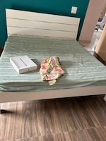 500 Sq.Ft. Pg in Dlf City Phase 