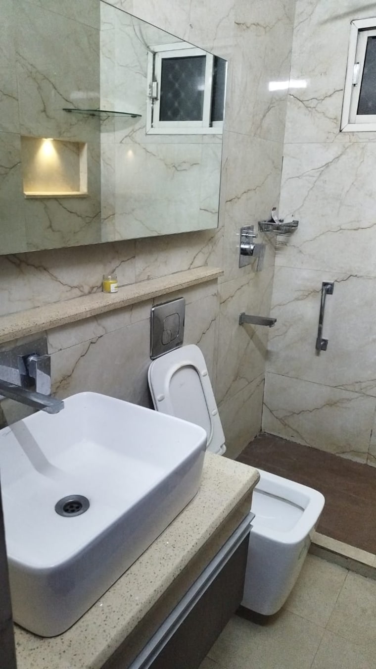 Bathroom, dlf city phase 3 1 Bedroom 800 Sq.Ft. Builder Floor In Dlf City Phase 3 Gurgaon 9209017