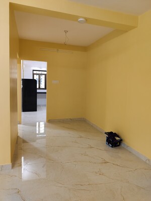 Room in 2 BHK Apartment at Radium Annexe, Goregaon East – for Rent